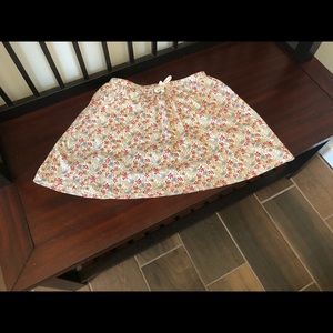 *Super cute girls skater skirt L 10/12